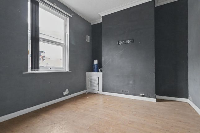 4, Palm Street, Middlesbrough photo 5