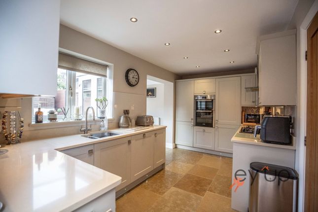 19, Spen View, Dewsbury photo 4