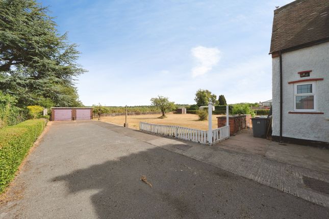 25, Langwith Drive, Mansfield photo 3