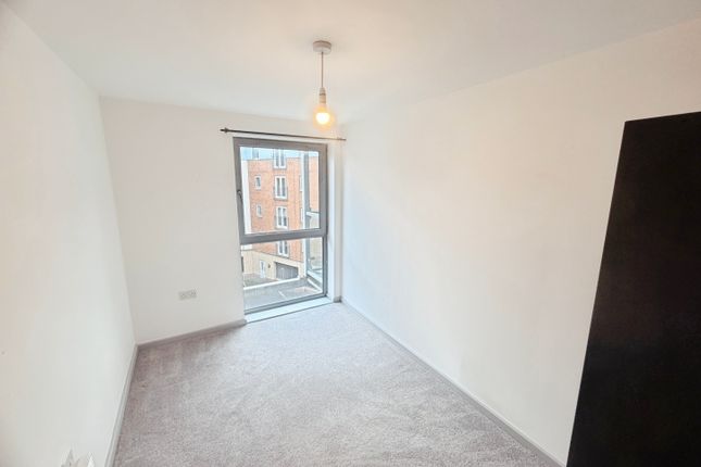 130, Pioneer House, 1c Elmira Way, Salford photo 3