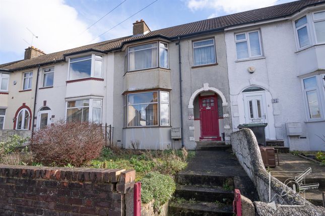 Property for sale in Springhead Road, Northfleet, Gravesend