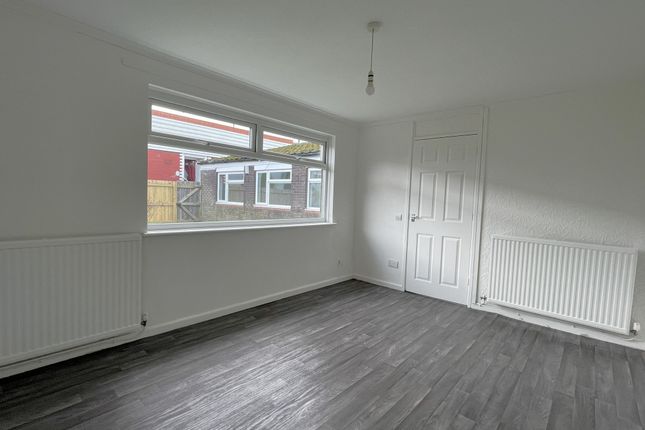 10 Roman Close, Runcorn photo 4