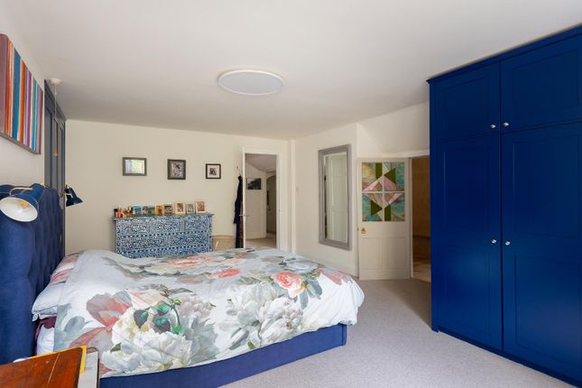 0W2Pcn - Bedroom A.Jpg