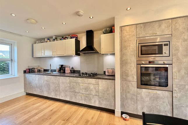 12, Castlehill Crescent, Hamilton photo 4