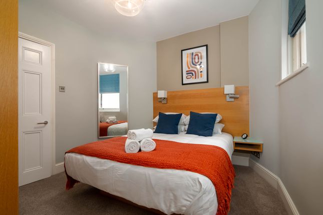 Flat 4, 5 Doughty Street, Bloomsbury photo 5