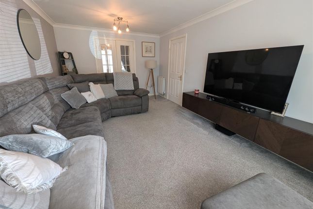22, Redruth Drive, Darlington photo 2