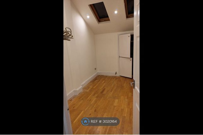 B Landseer Road, Enfield photo 4