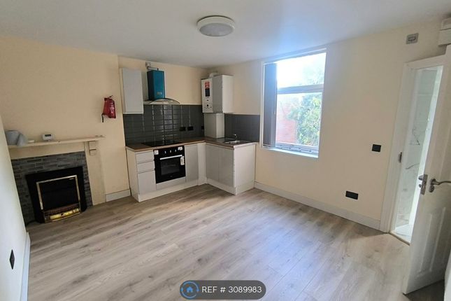 Flat Gravelly Hill, Birmingham photo 2