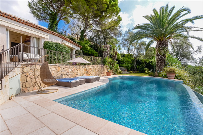 Villa for sale in Le Cannet, Alpes-Maritimes, Provence-Alpes-Azur, France