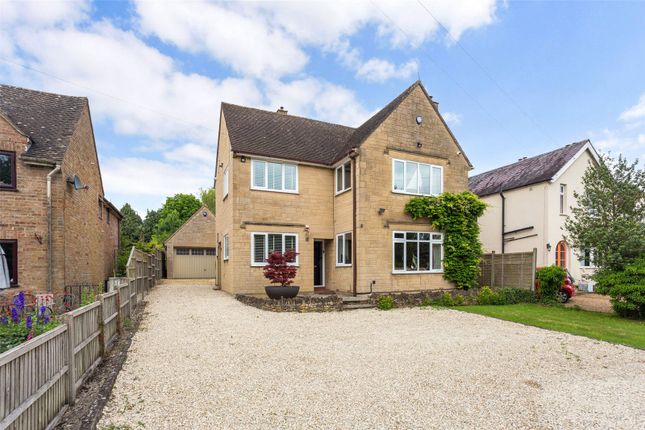 Thumbnail Detached house for sale in Station Road, Broadway, Worcestershire