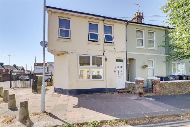 2 Bedroom Flat in BN14 9EG