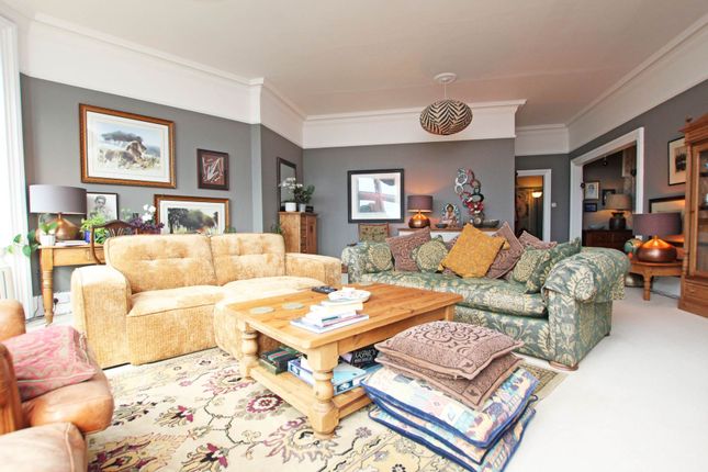 Flat 6 Highmead Manor, Buxton Road, Eastbourne photo 3