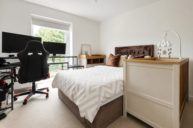Flat 187, 27, Victoria Avenue, Essex photo 3