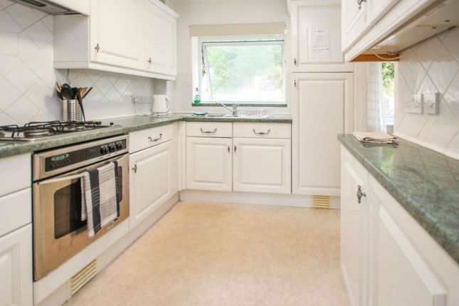 42 Dereham Way, Poole photo 4