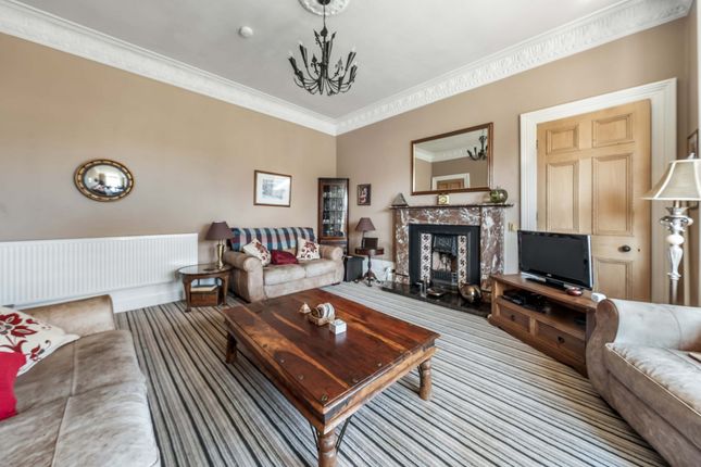 13, Rosewood Terrace, Dundee photo 4