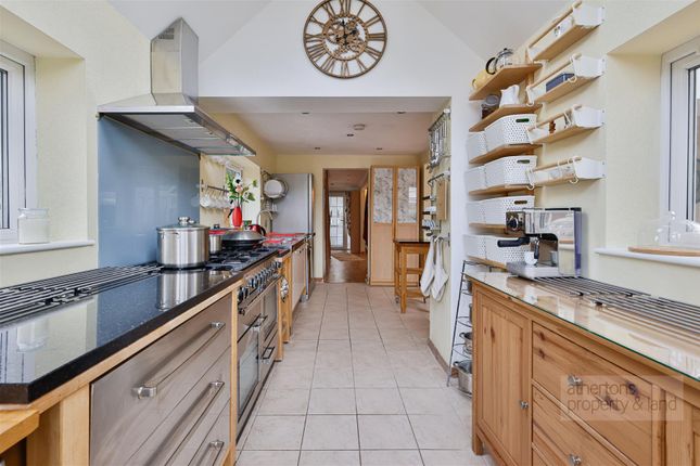 8, Whittam Crescent, Whalley photo 3
