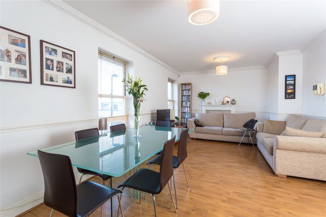 2 bed flat to rent in Columbus Court, 153 Rotherhithe Street, London SE16