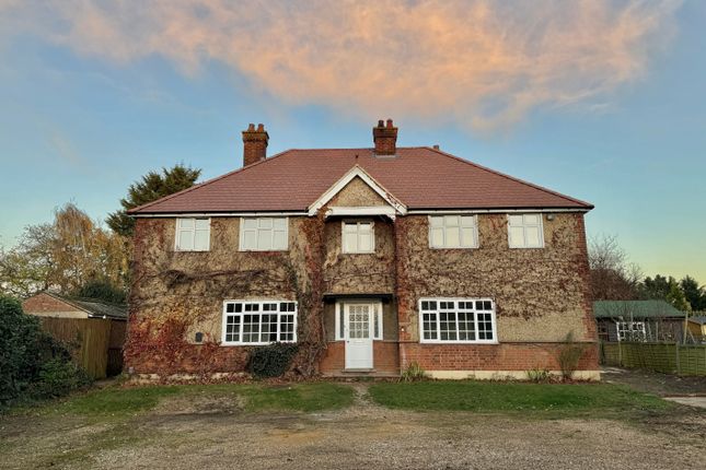 5 Bedroom Detached in SG18 8HD