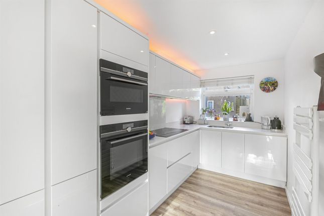 4 Watermans Close, Lower Ham Road, Kingston Upon Thames photo 3
