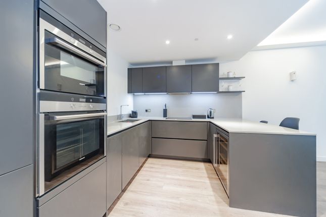 Thumbnail Flat to rent in Cashmere House, 37 Leman Street