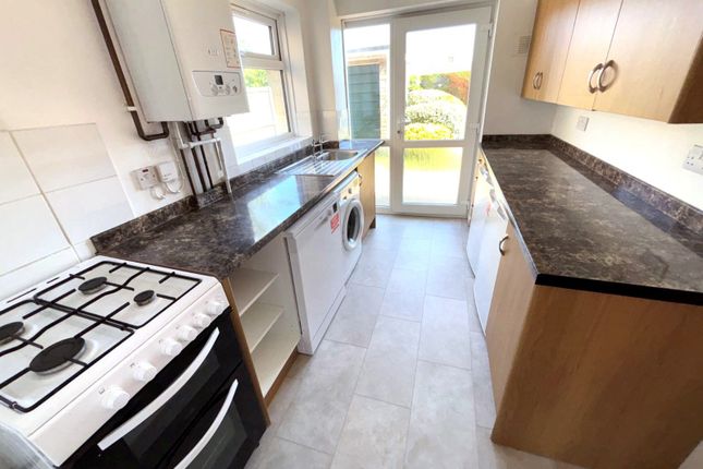 25, Brockenhurst Close, Canterbury photo 2