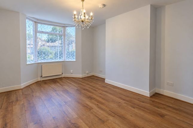 Putney Road, Enfield photo 2