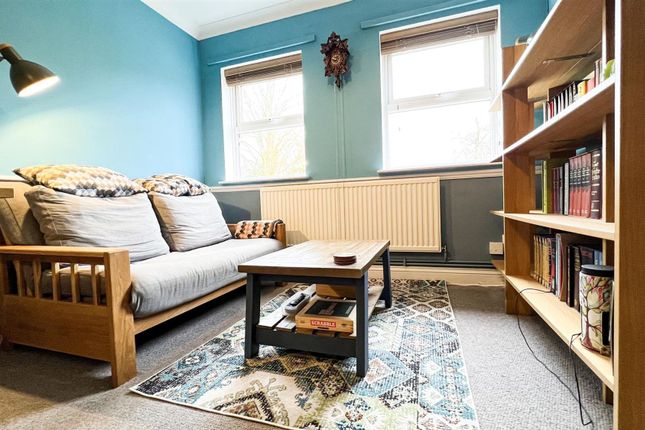 Flat 4, 98 Grove Road, Hitchin photo 4