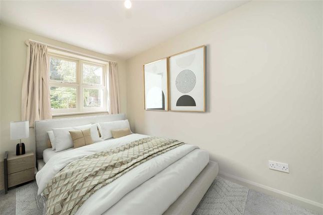 5, Rosebank Close, Teddington photo 5