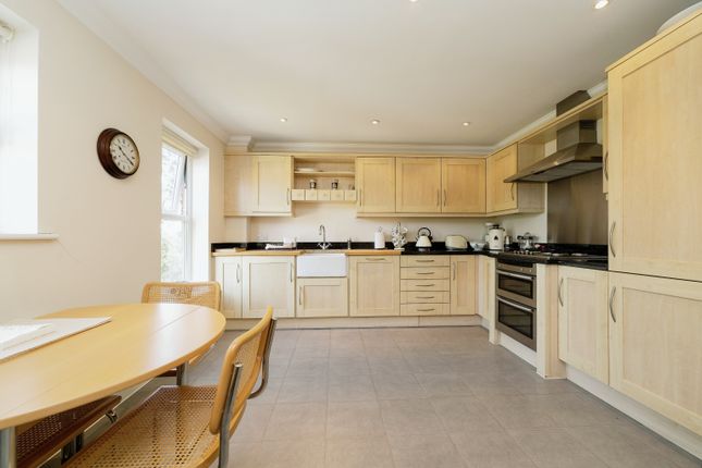 Flat for sale in Franklin Court, Wormley, Godalming, Surrey