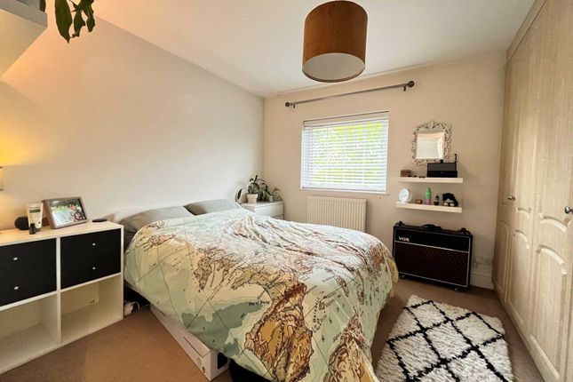 Cottage to rent in Bedmond Road, Pimlico