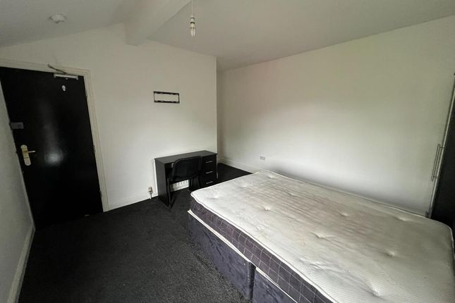Room 1, 9, Croft Street, Salford photo 2