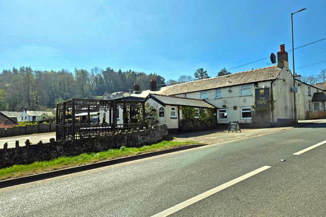 Thumbnail Pub/bar for sale in Ruthin Road, Gwernymynydd