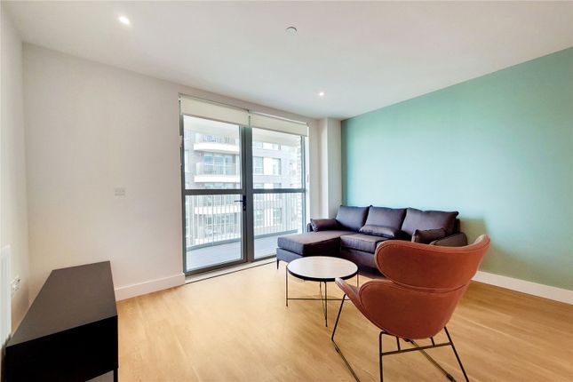 Flat 14, Hopton House,, 23 Green Street, London photo 4