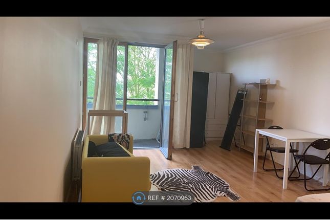 Thumbnail Room to rent in Hudson Court, London