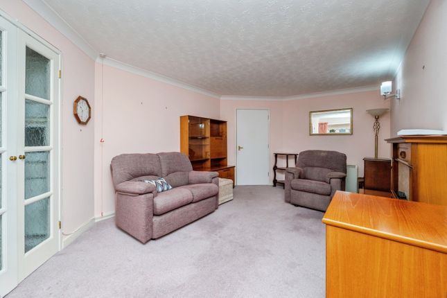 Liddiard Court, Wollaston photo 4