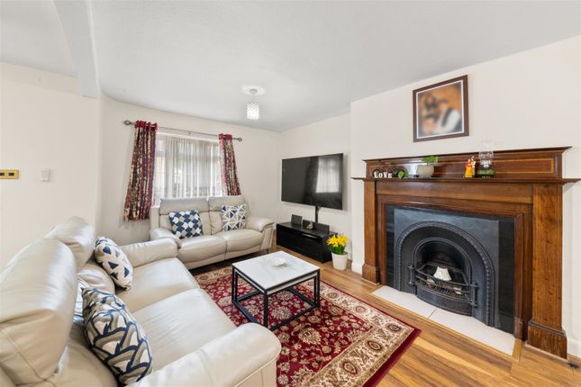 55, Marvell Avenue, Hayes photo 5