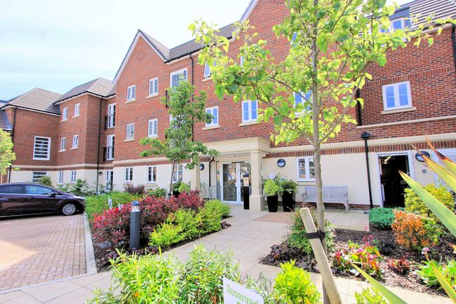 Flat for sale in Lowe House, Knebworth, Hertfordshire