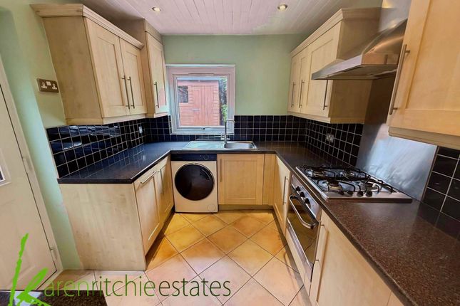 15, Moorside Avenue, Bolton photo 4