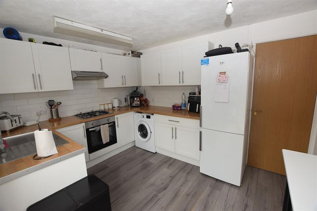 24, Longacre Close, St. Leonards-on-Sea photo 4