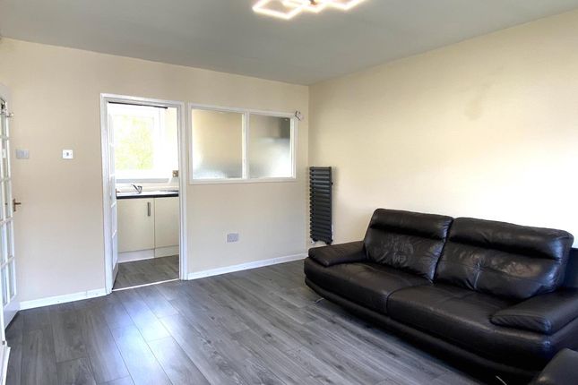 Flat to rent in Maxwell Grove, Glasgow
