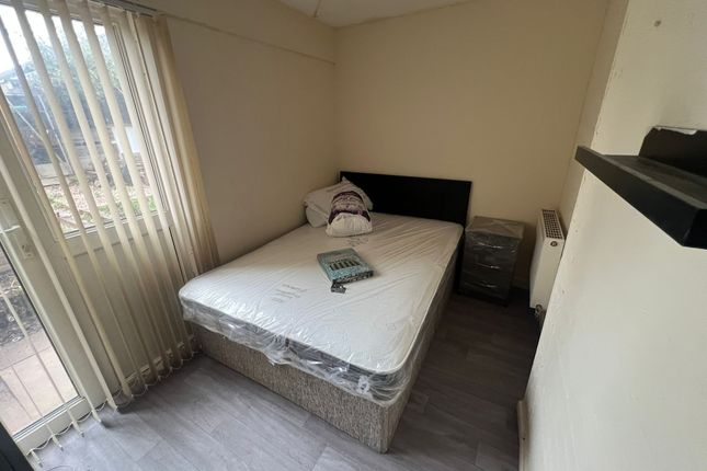 37, Woodlands Way, Birmingham photo 2
