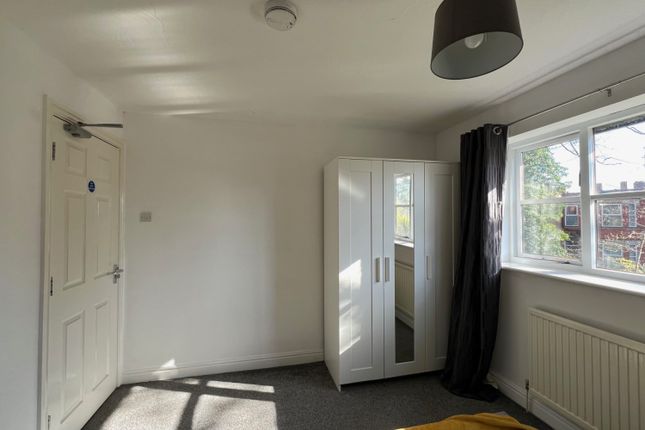 Room to rent in Turnpike Close, Worcester