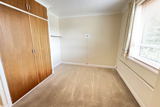 16, Waverley House, New Milton photo 4