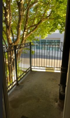 Flat 16, Brenley House, Tabard Garden Estate, London photo 4