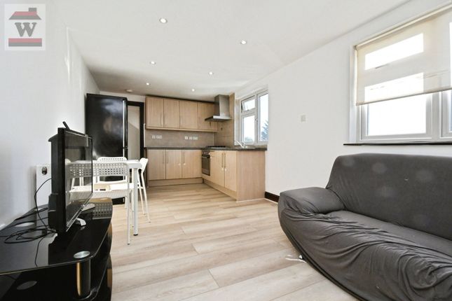286, Lampton Road, Hounslow photo 2