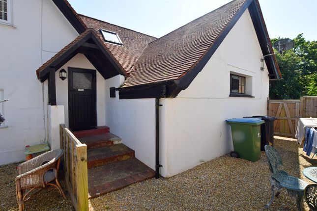 Thumbnail Flat to rent in Top Floor Flat, 155 Middleton Road, Bognor Regis, West Sussex