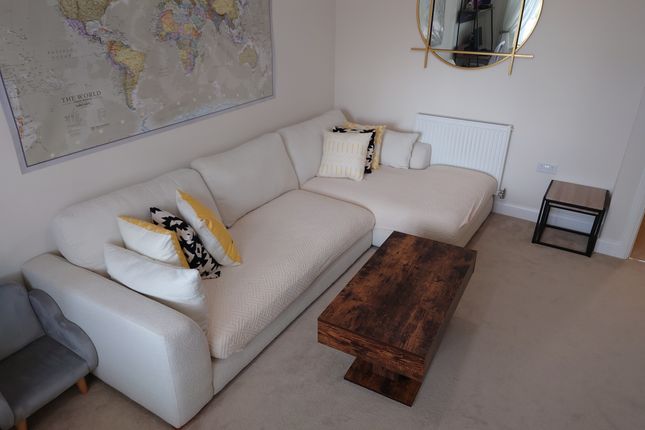 26, Crane Lane, Wixams photo 2