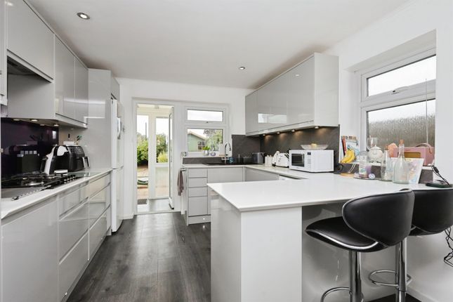 47, Milland Road, Hailsham photo 3