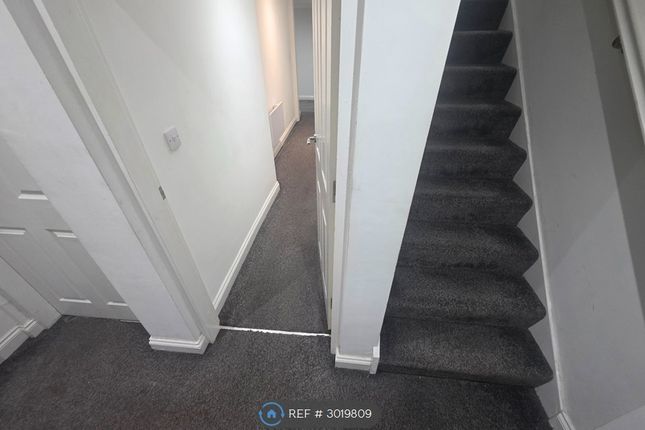 Apartment, Old Court House King Street, Wakefield photo 5