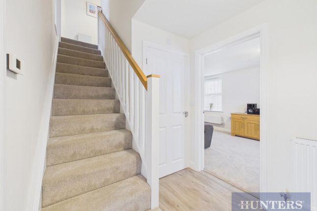 6, Armstrong Road, Scarborough photo 2